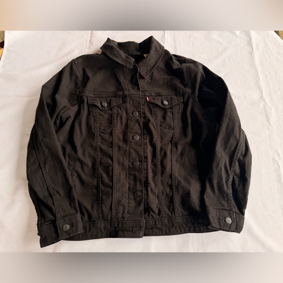 Levi's Jackets & Blazers - Levi's Wellthread Women’s Trucker Jacket in Wave Black Denim Size 1X